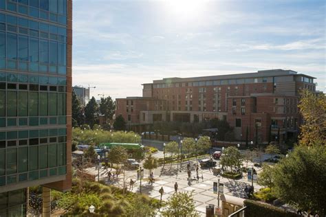 ucla gateway plaza